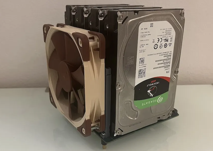 How a 4x SATA Backplane was designed, simulated, and built